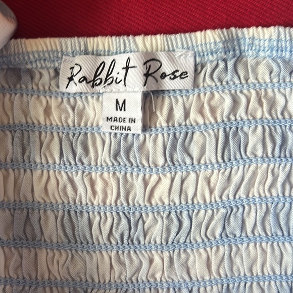 Crop Top, Rabbit 🐇 rose, Size M, Boho Top, Blue and white with gathered back. - Picture 7 of 9